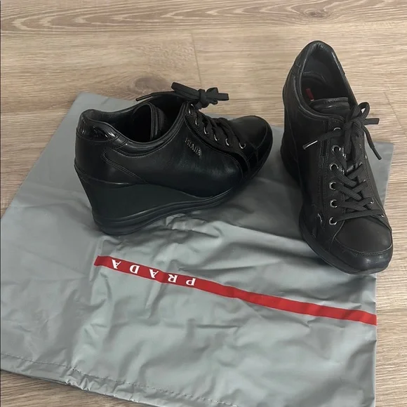 Prada women’s Black Leather wedge shoe - Picture 1 of 6